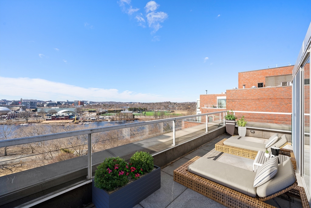 975 Memorial Drive # 1105