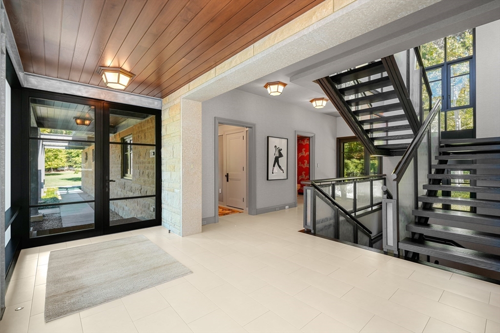 9 Atlas Lane