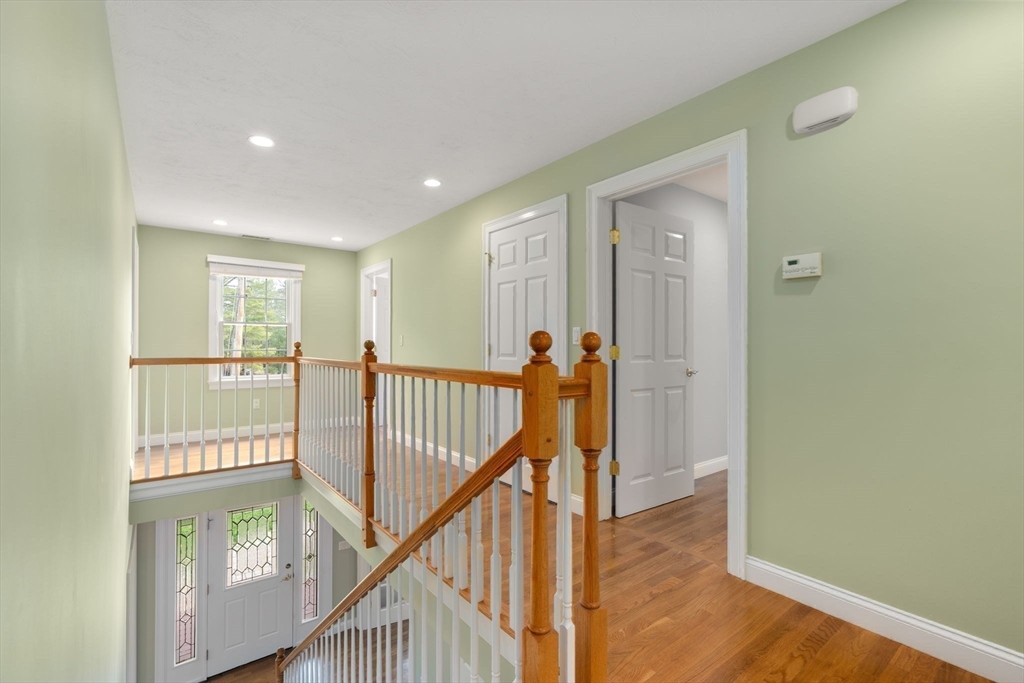 7 Crest Circle