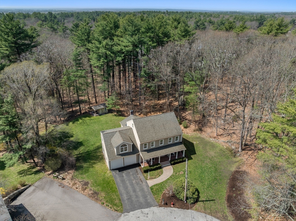 7 Crest Circle