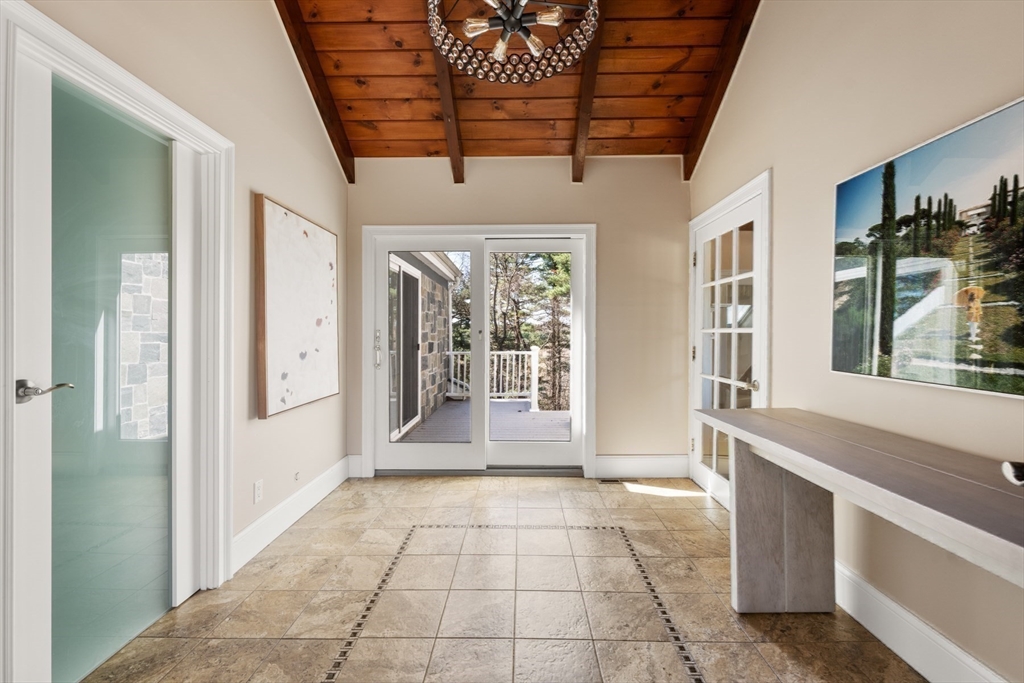 40 Hobbs Brook Road