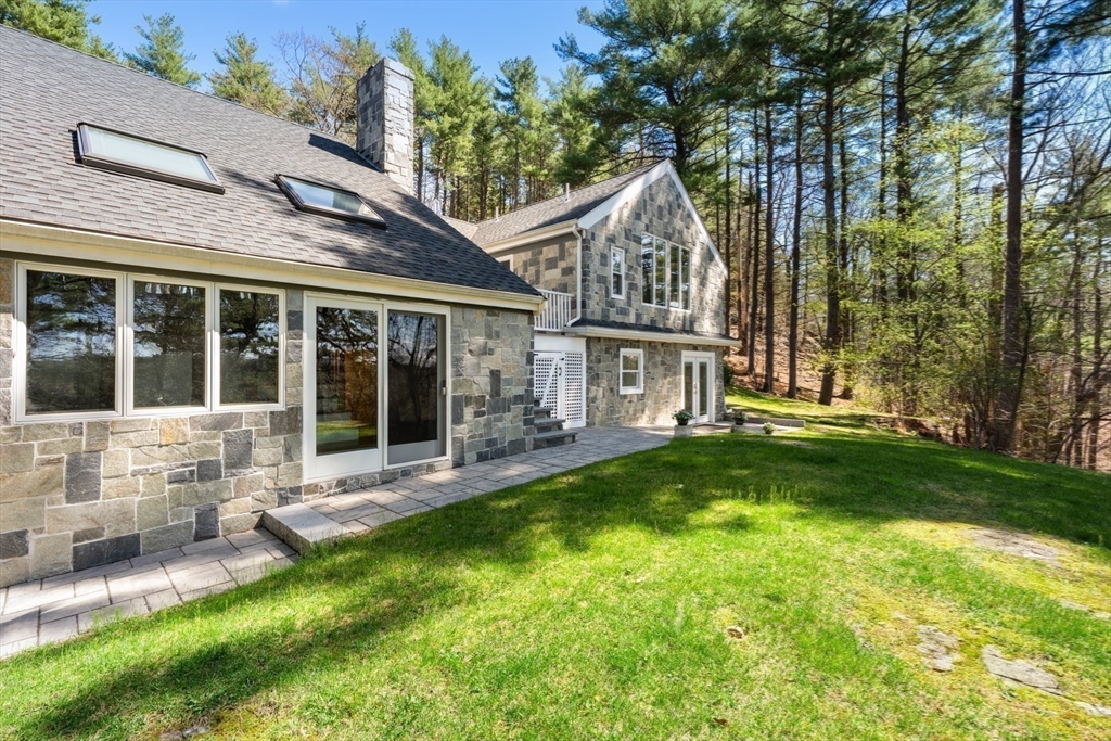 40 Hobbs Brook Road