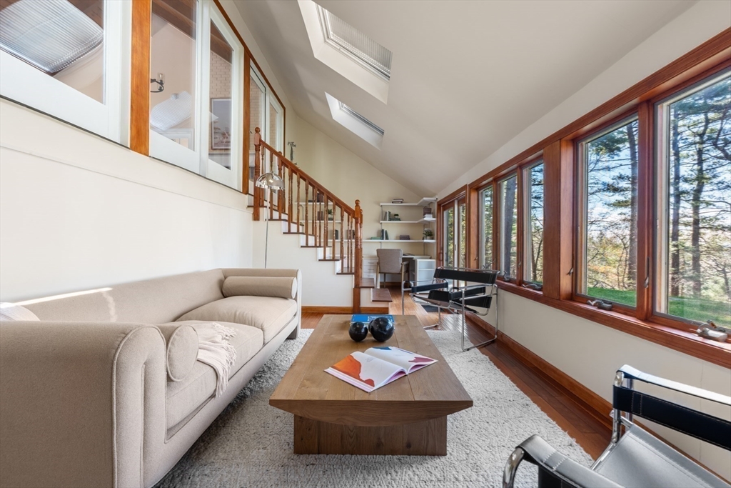 40 Hobbs Brook Road