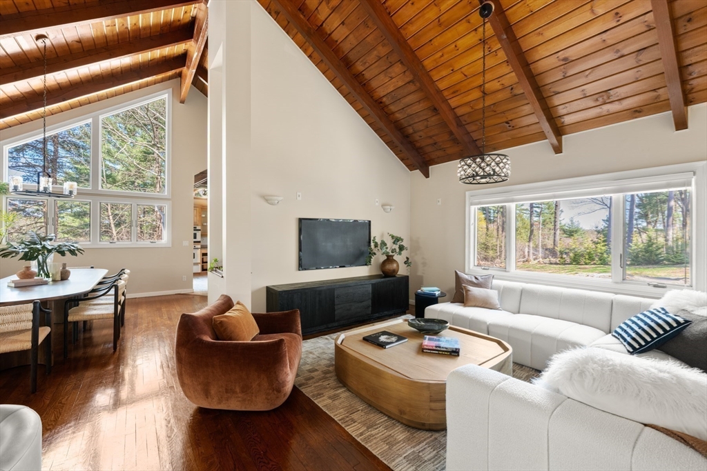 40 Hobbs Brook Road
