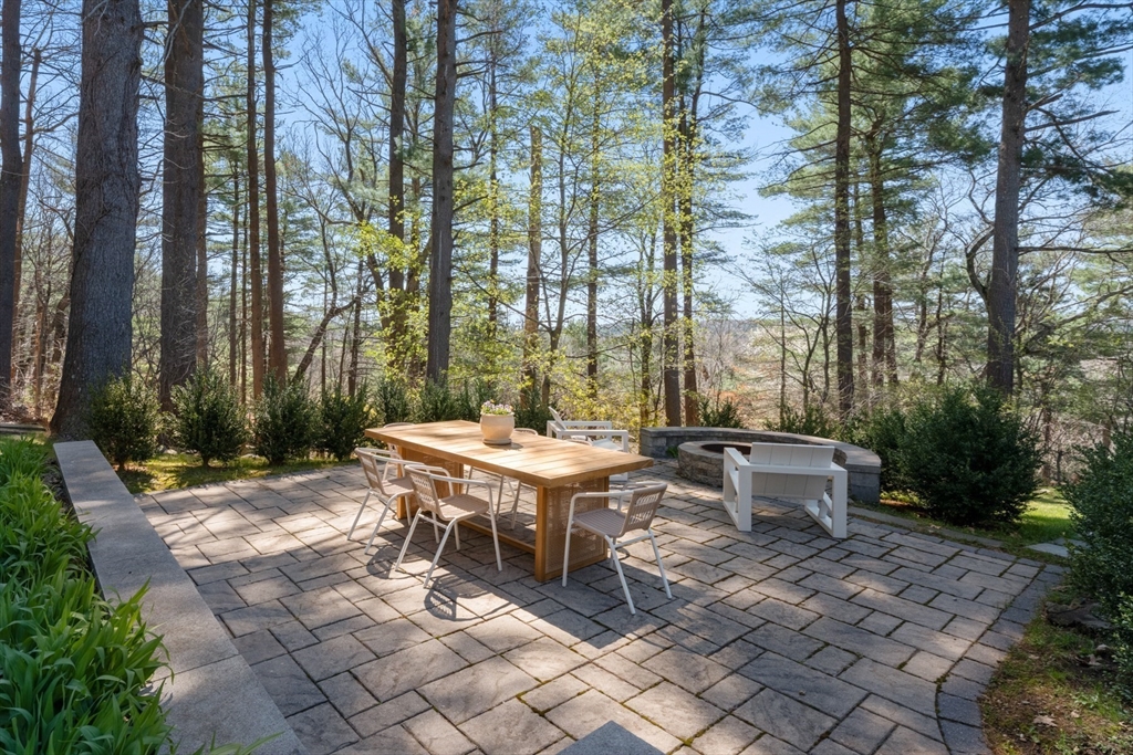 40 Hobbs Brook Road