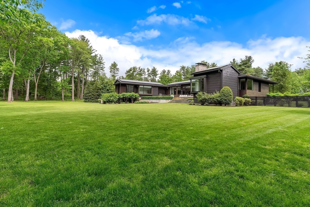 63 Sylvan Ln