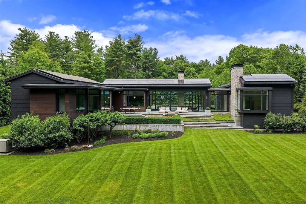 63 Sylvan Ln