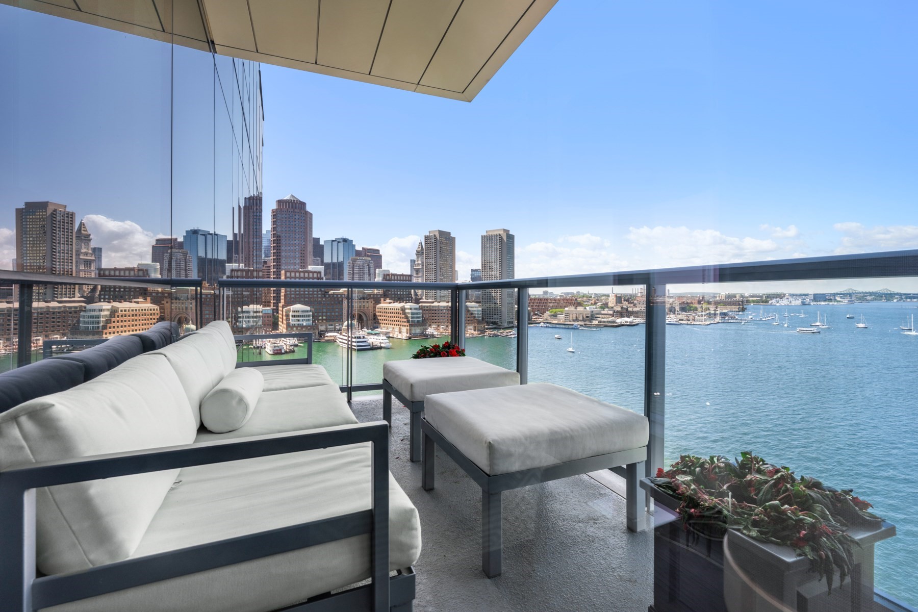 22 Liberty Dr # 11C