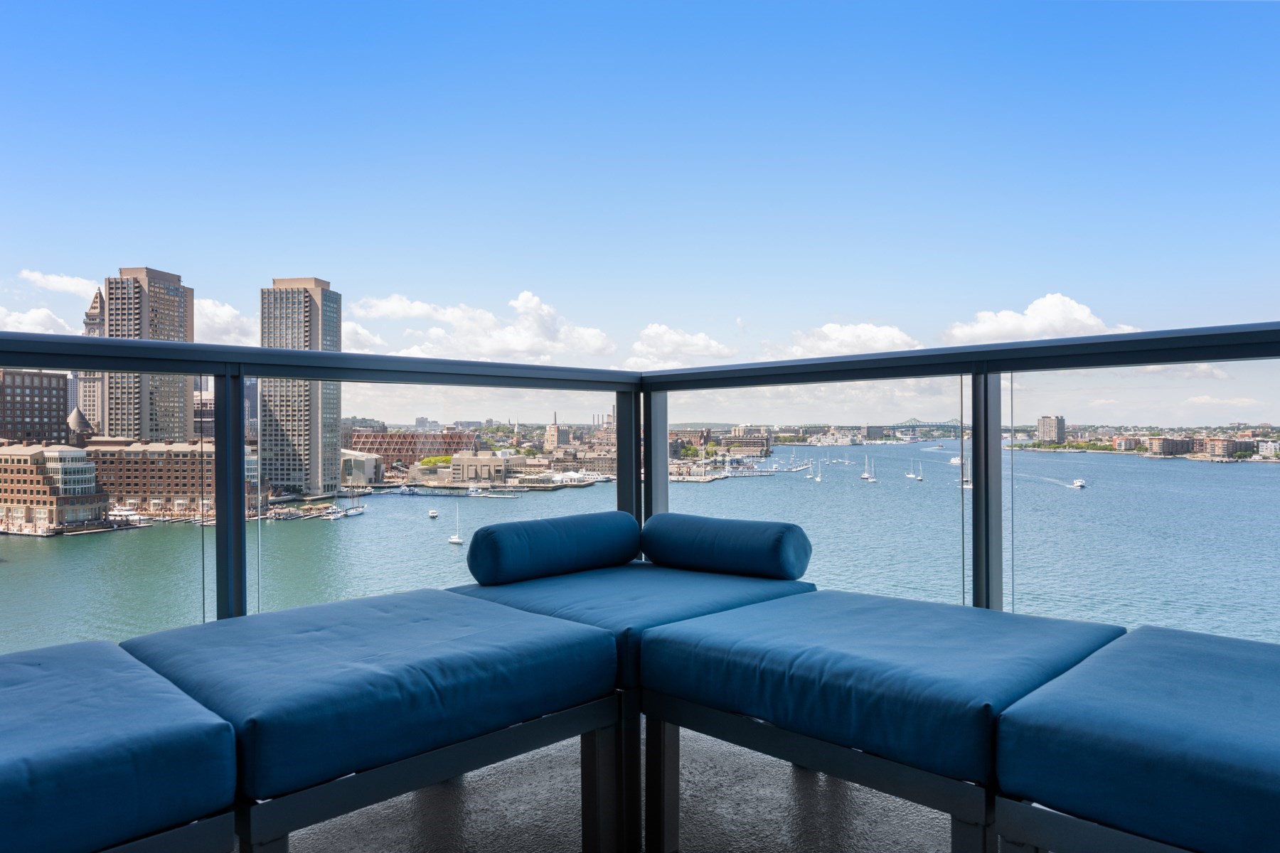 22 Liberty Dr # 11C
