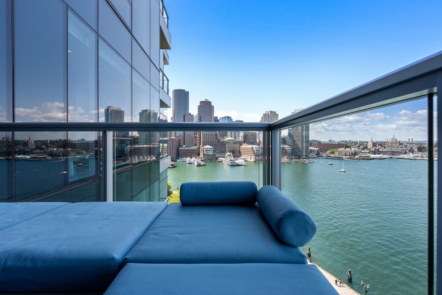 22 Liberty Dr # 11C