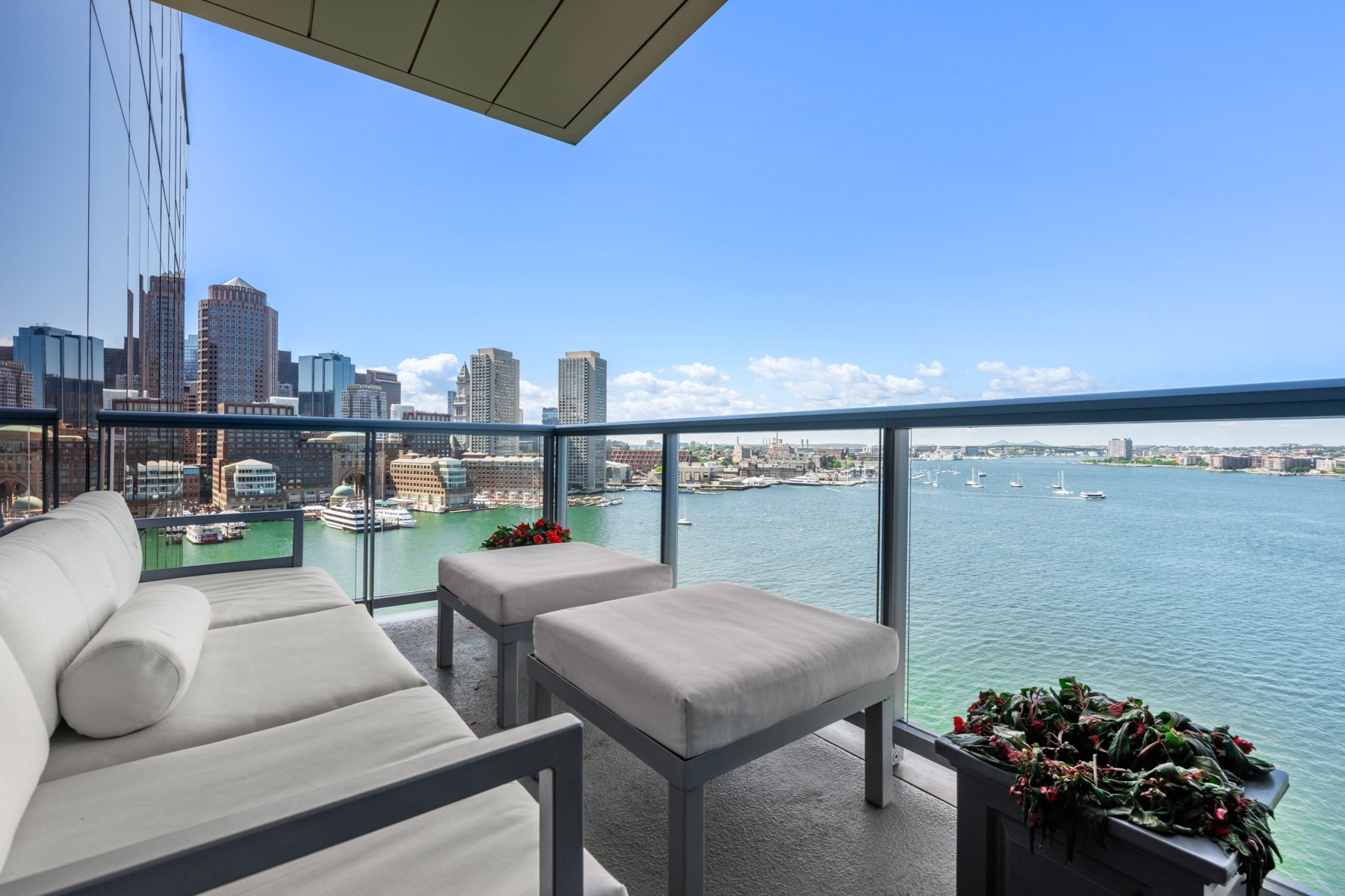 22 Liberty Dr # 11C