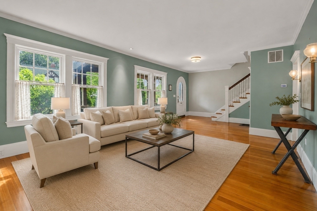 18 Eaton Ct # 18