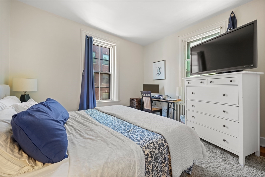 14 Gloucester St # 3B