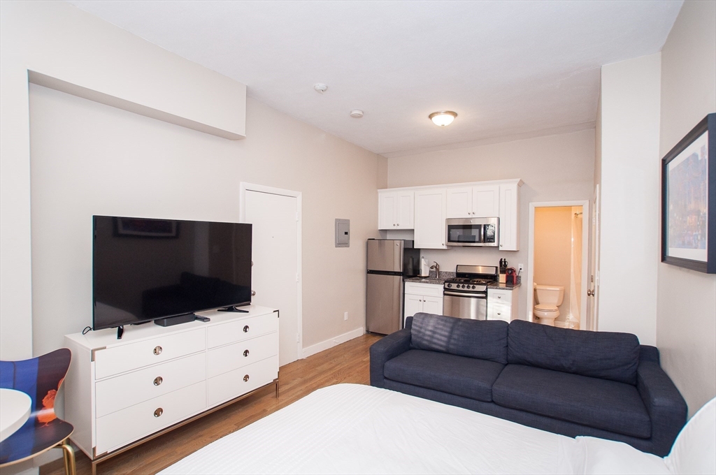 102 Chandler Street # 2