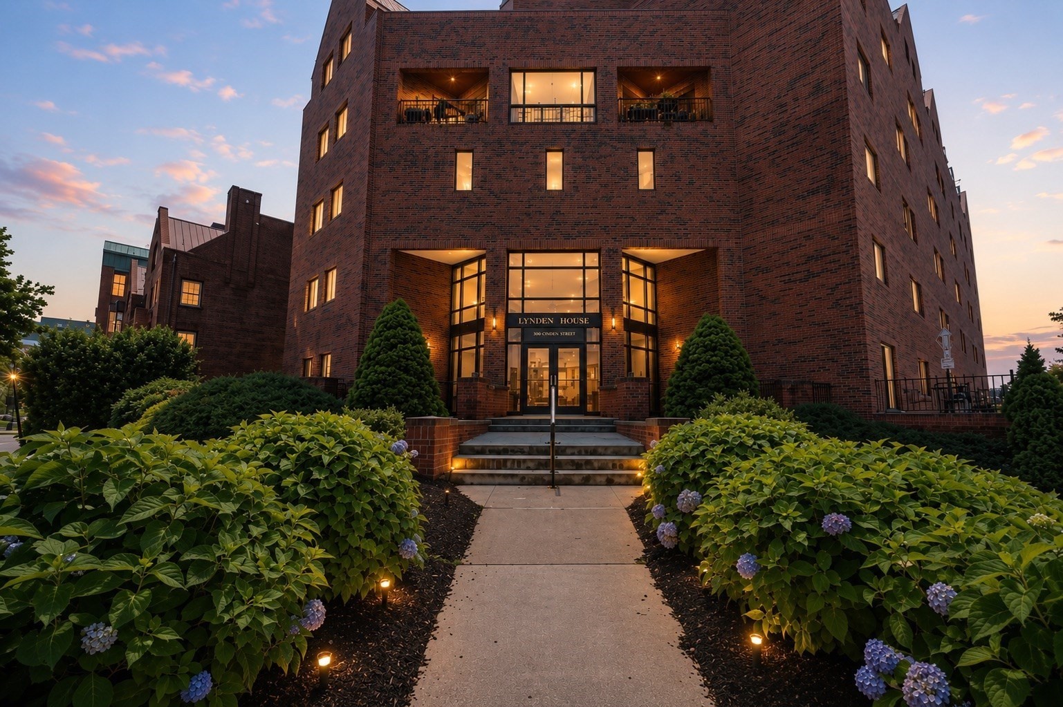 44 Elm # 102