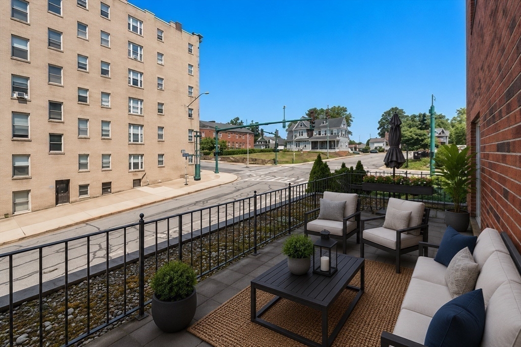 44 Elm # 102