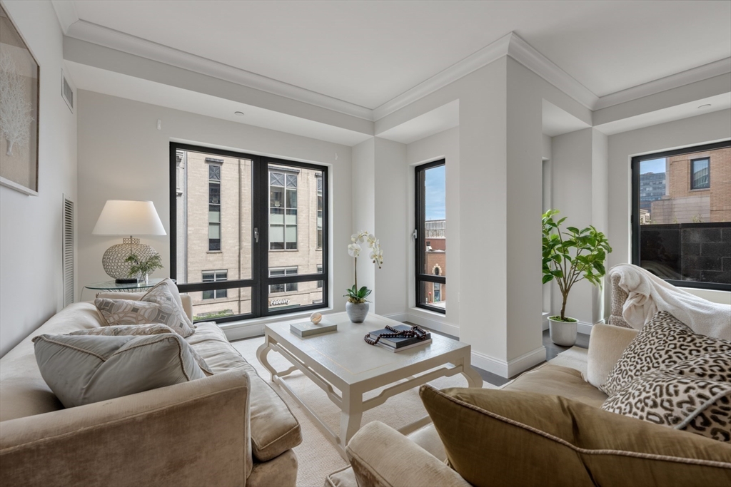 778 Boylston St # 4A
