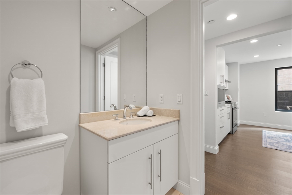 778 Boylston St # 4A