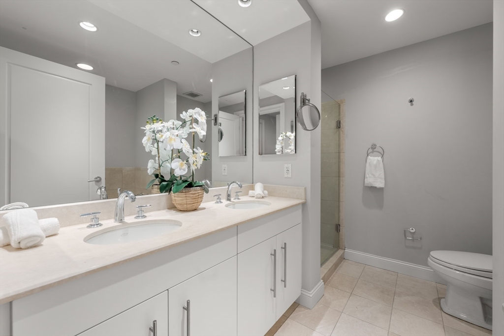 778 Boylston St # 4A
