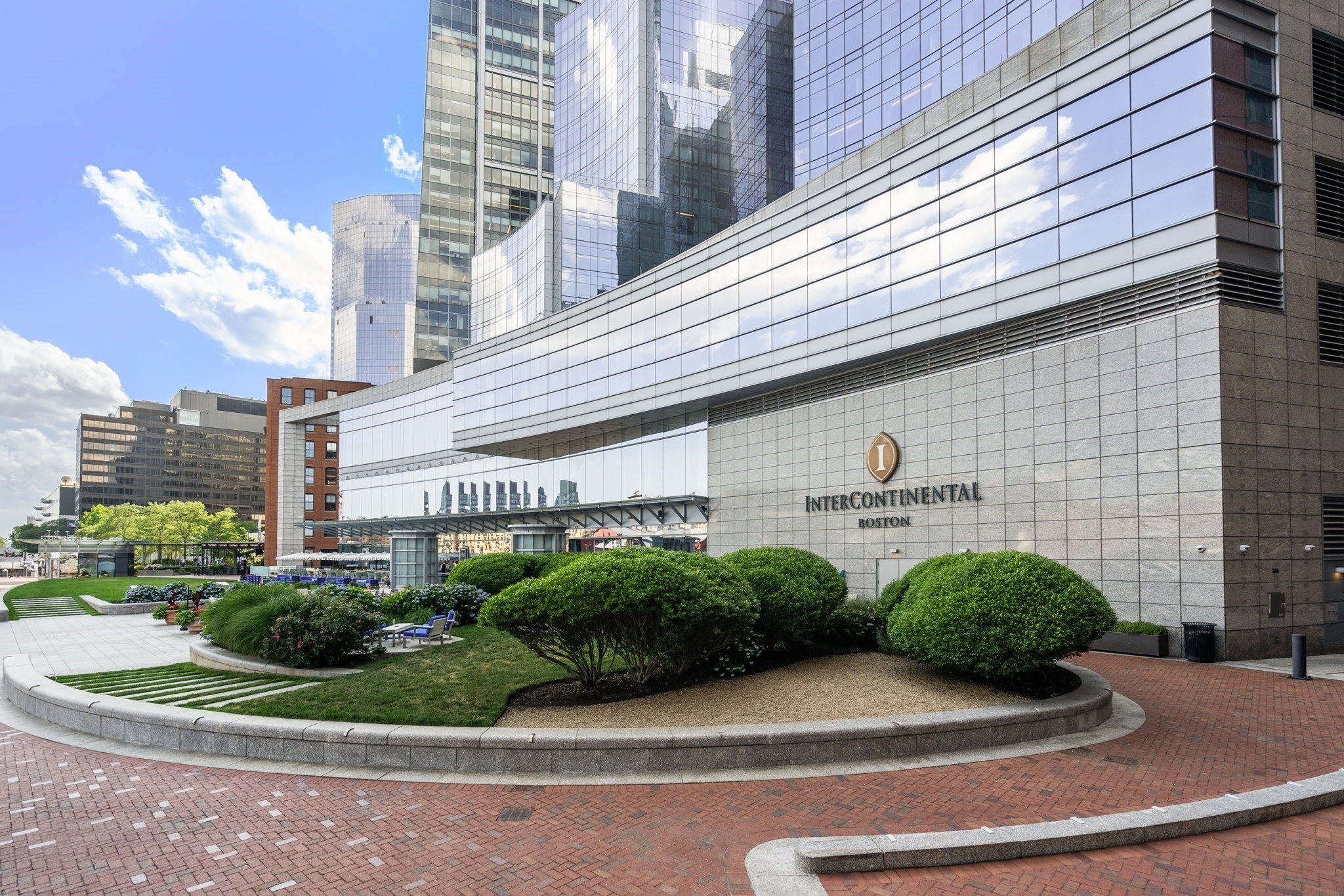 500 Atlantic Ave # 21M