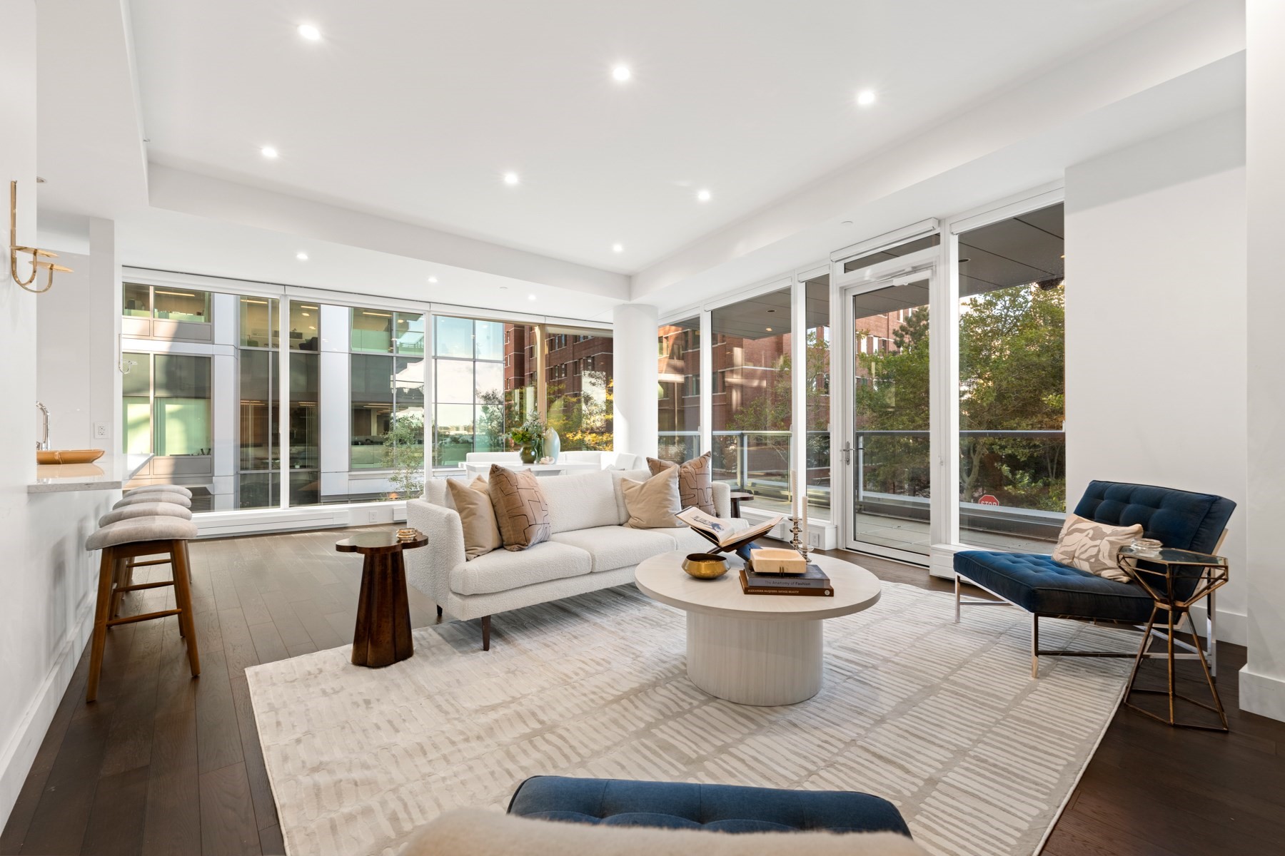 22 Liberty Dr # 2M