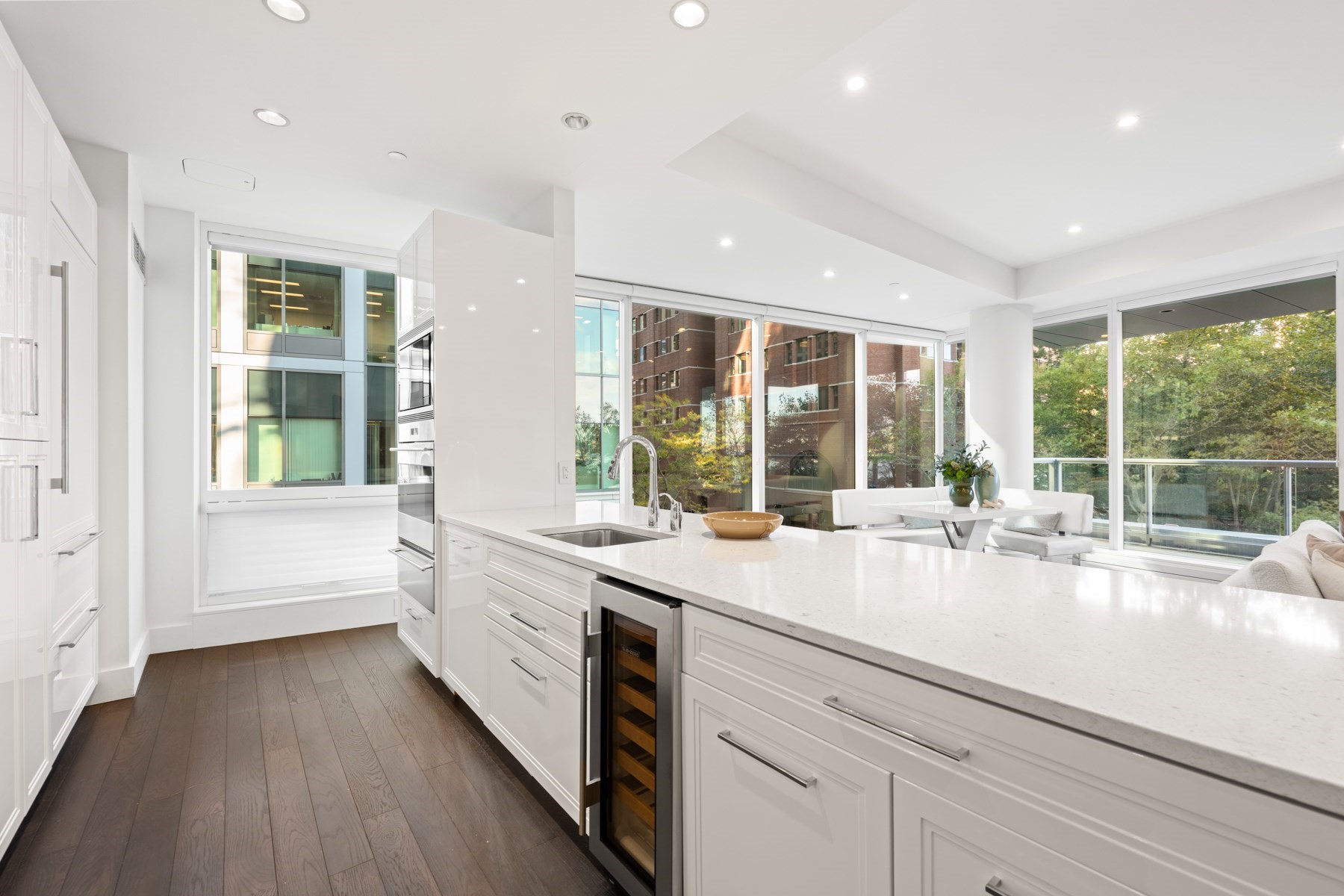 22 Liberty Dr # 2M