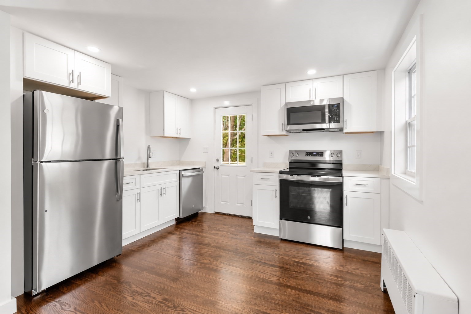 8 Strafford Rd # 8