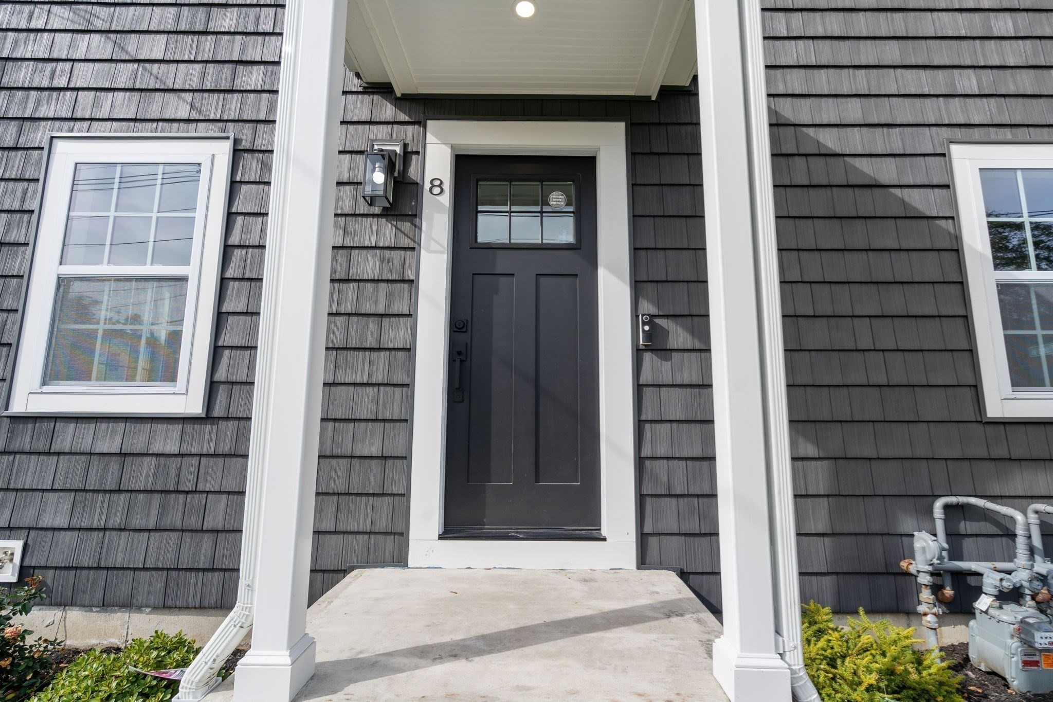 8 Strafford Rd # 8