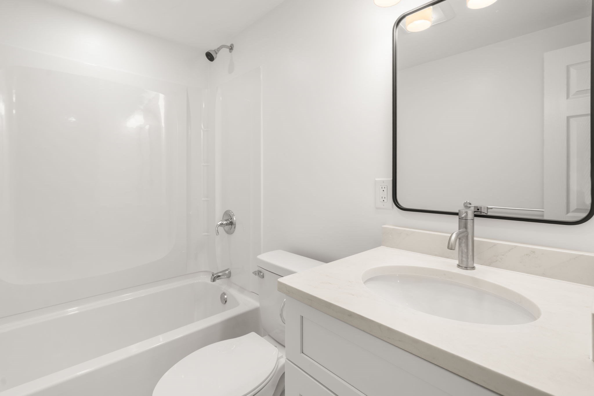 8 Strafford Rd # 8