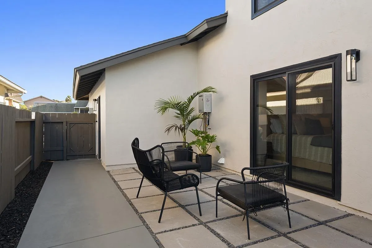 4612 Benhurst Avenue