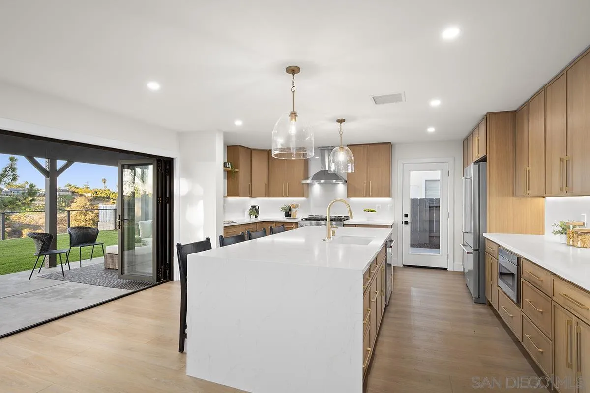 4612 Benhurst Avenue