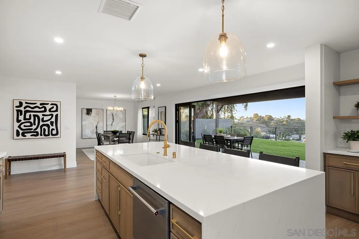 4612 Benhurst Avenue