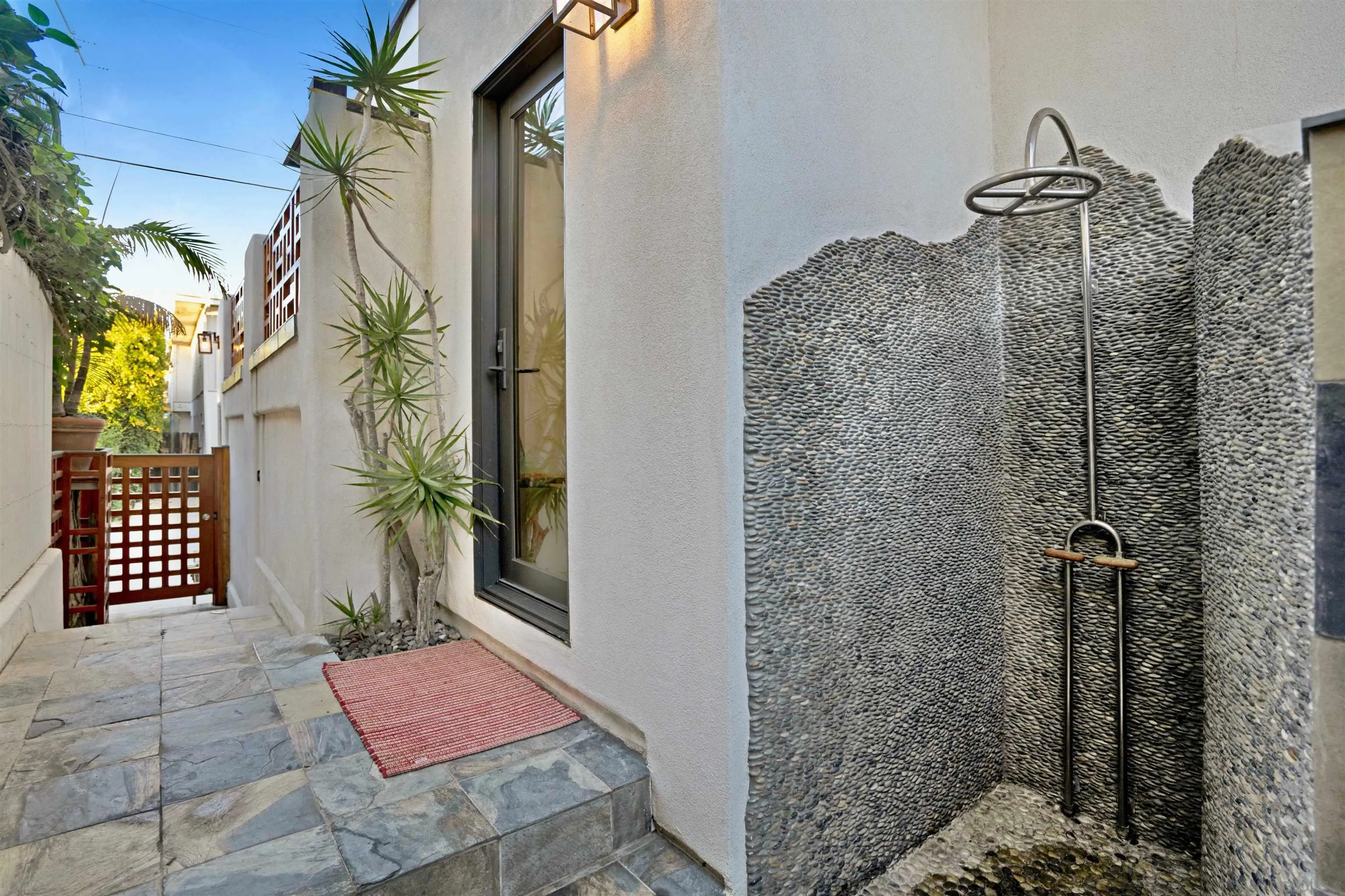 316 Gravilla Street