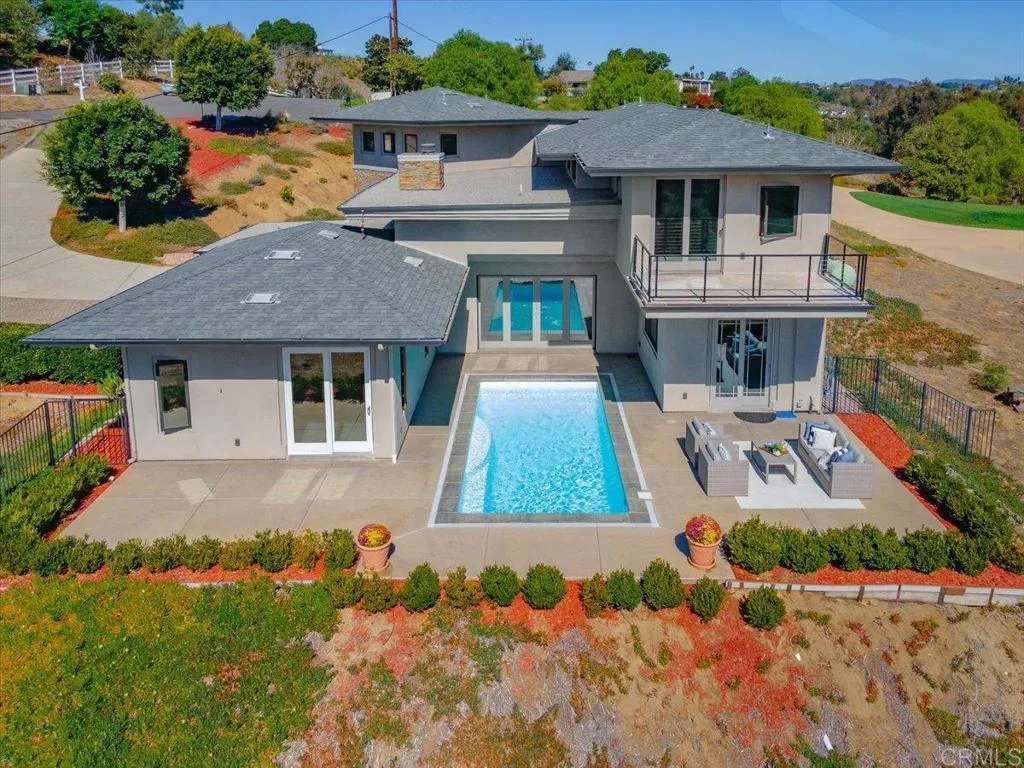 5382 Willman Way, Fallbrook