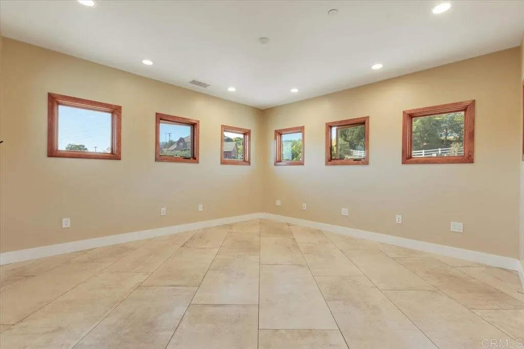 5382 Willman Way, Fallbrook