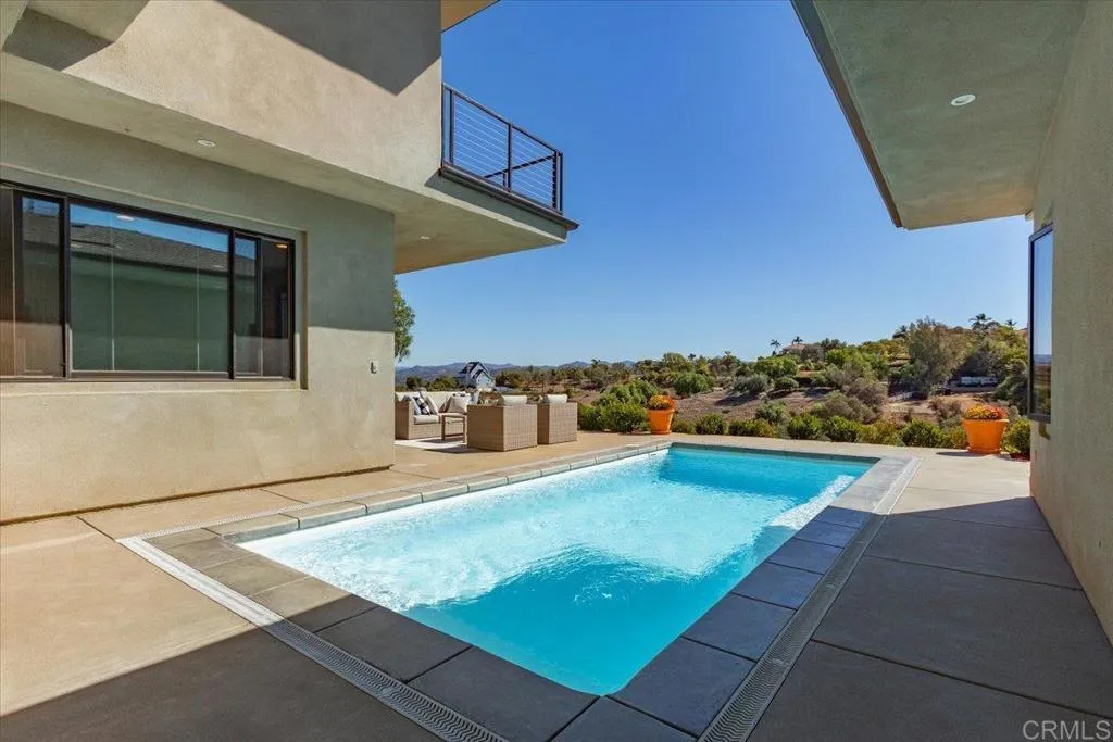 5382 Willman Way, Fallbrook