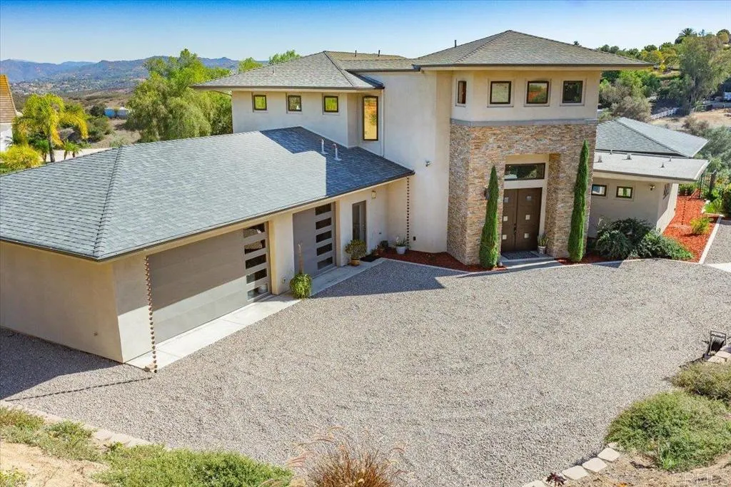 5382 Willman Way, Fallbrook