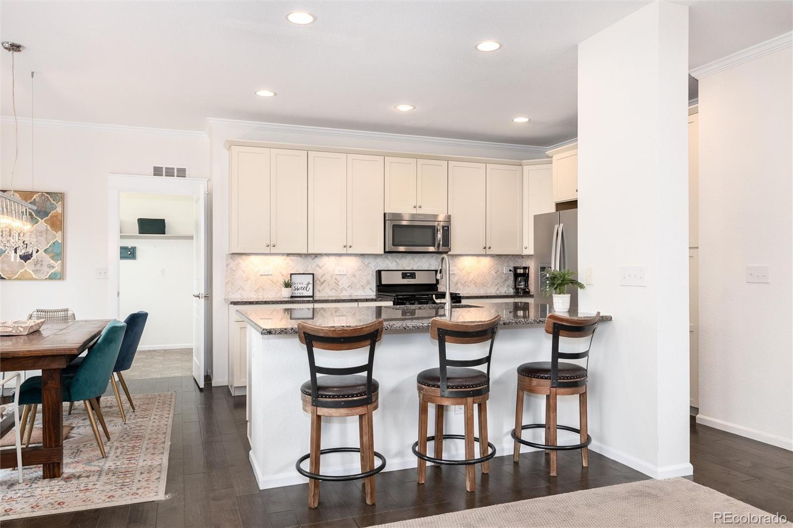 26925 E Quarto Place