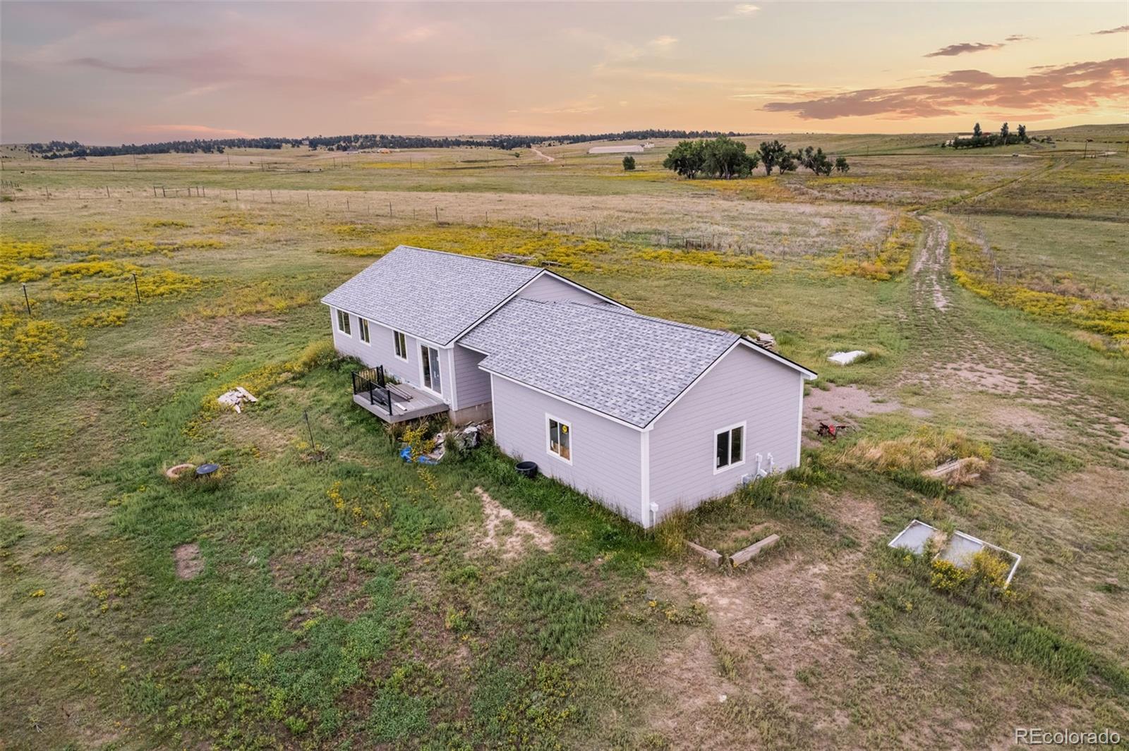 22685 Cow Circle