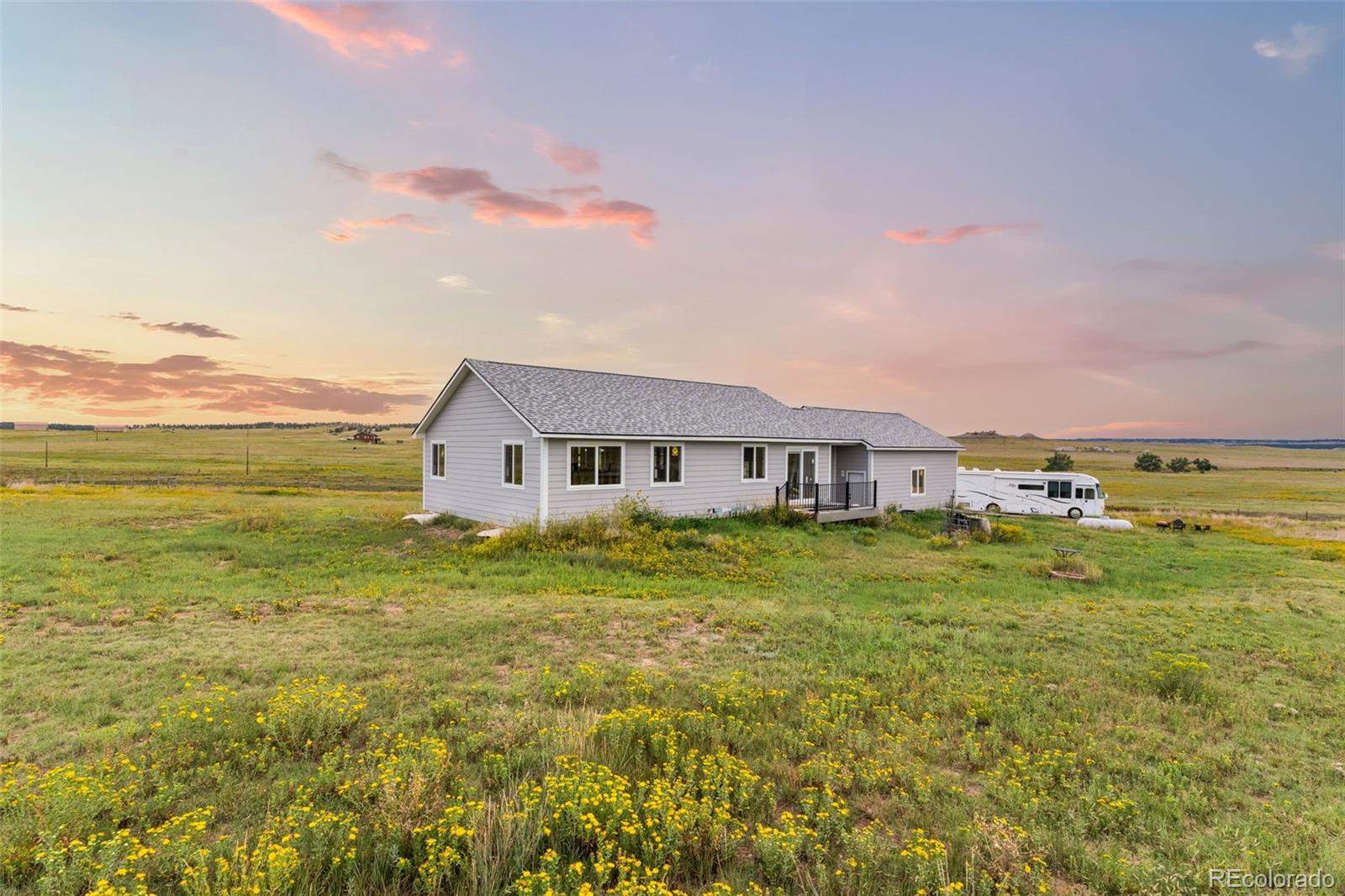 22685 Cow Circle