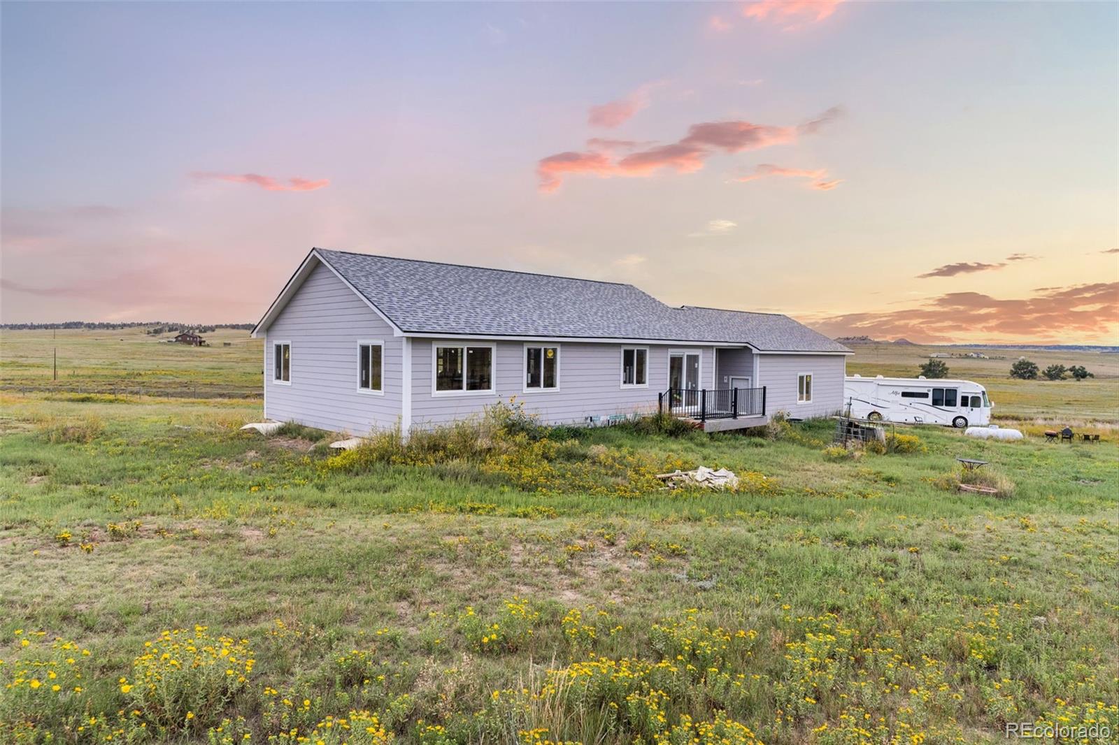 22685 Cow Circle