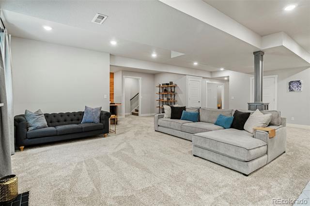 27200 E Davies Place