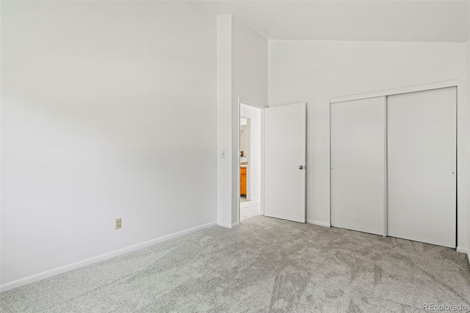 11617 E Wesley Avenue