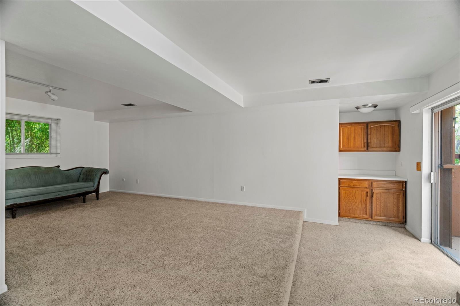 11617 E Wesley Avenue