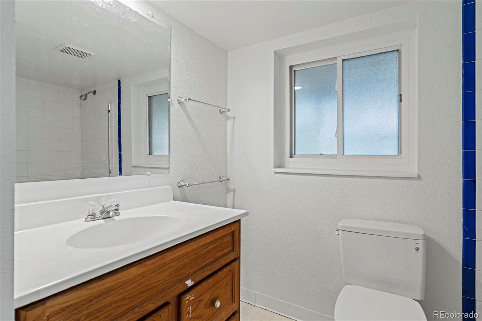 11617 E Wesley Avenue