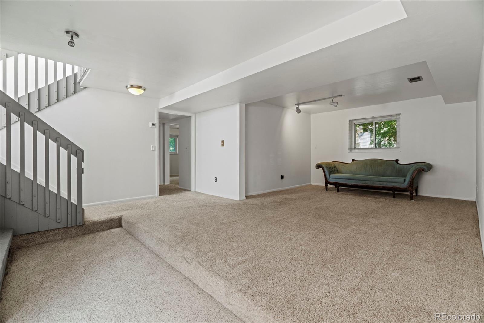 11617 E Wesley Avenue