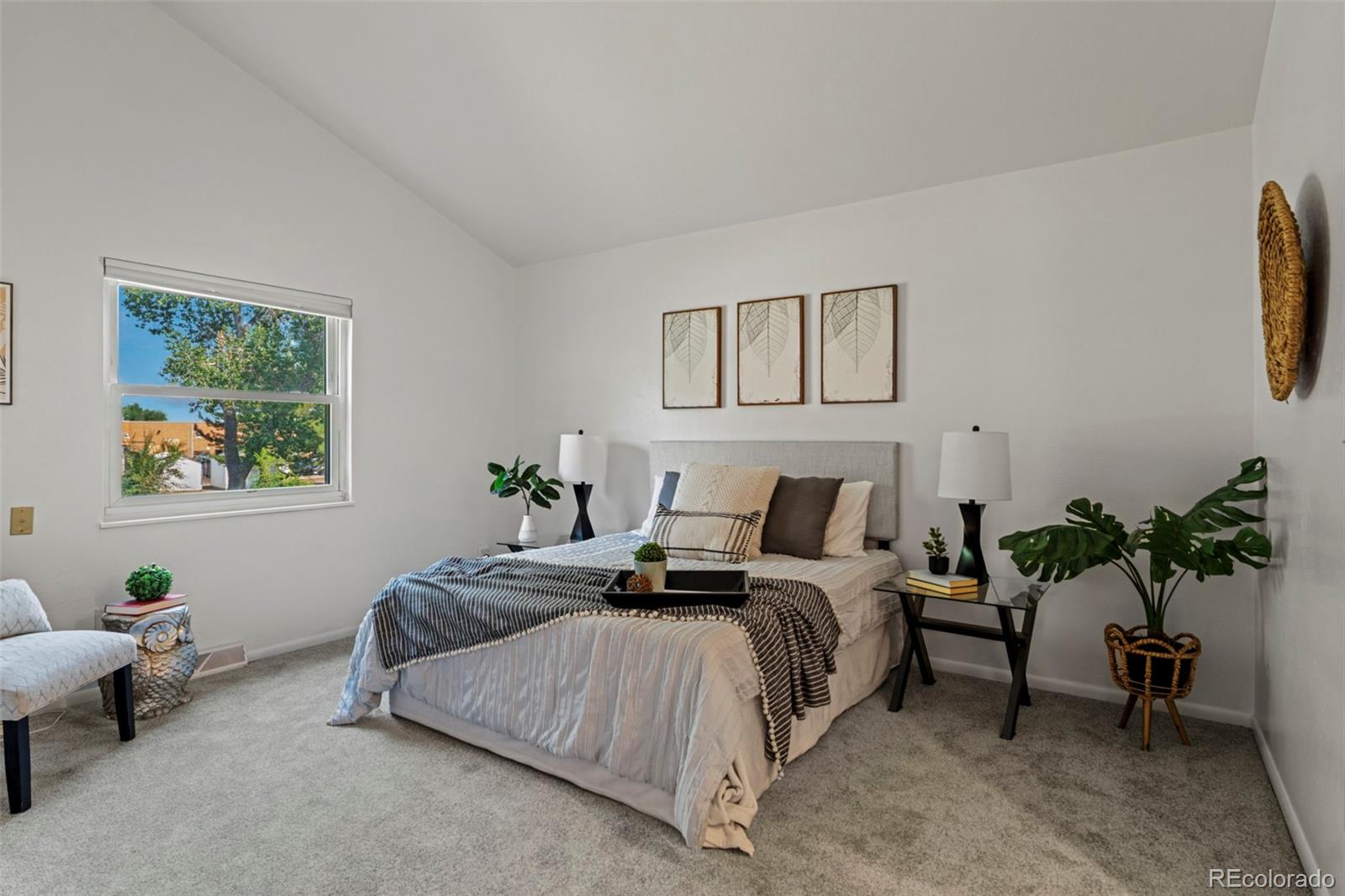 11617 E Wesley Avenue