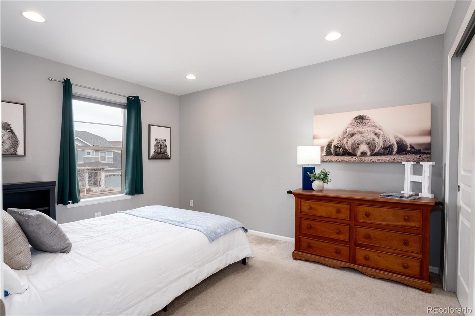 26824 E Quarto Place