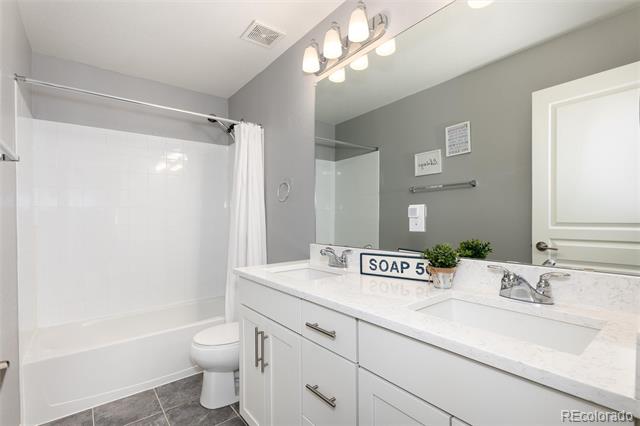 26824 E Quarto Place