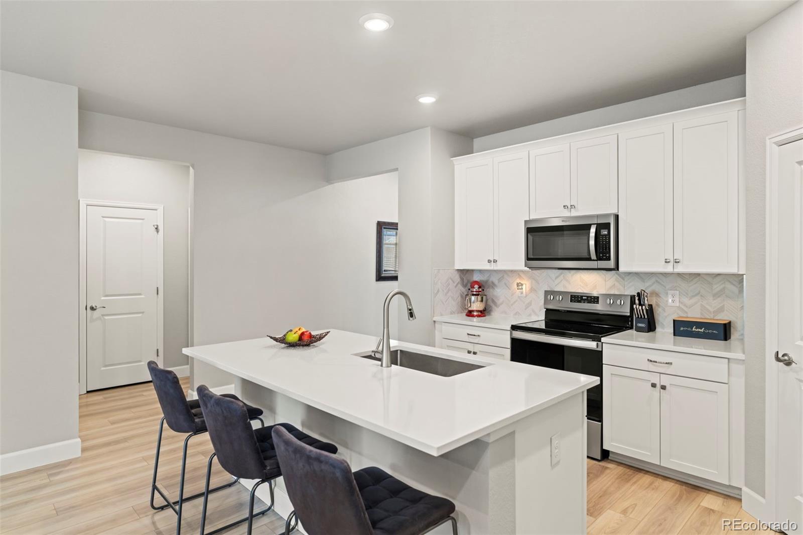 1864 S De Gaulle Court